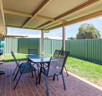 Colonial Court Villas - Accommodation QLD