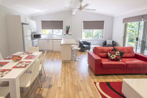 The Palms At Avoca - Accommodation QLD 18