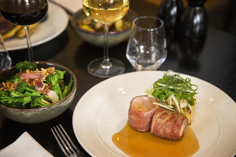 CH Boutique Hotel & Apartments, Ascend Hotel Collection - Accommodation QLD 32