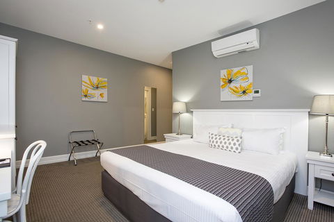 CH Boutique Hotel & Apartments, Ascend Hotel Collection - Accommodation QLD 24
