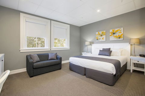 CH Boutique Hotel & Apartments, Ascend Hotel Collection - Accommodation QLD 19