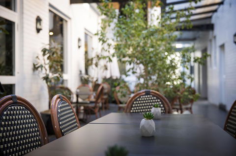 CH Boutique Hotel & Apartments, Ascend Hotel Collection - Accommodation QLD 31