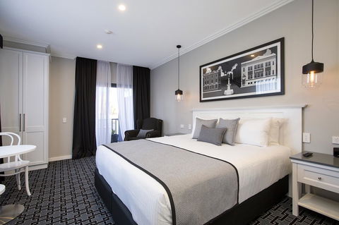 CH Boutique Hotel & Apartments, Ascend Hotel Collection - Accommodation QLD 2