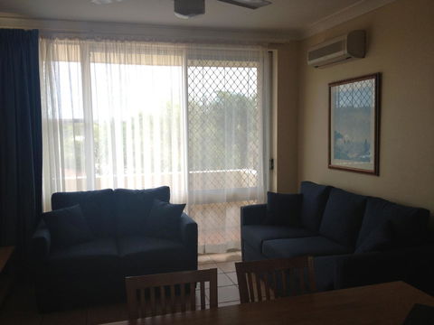 Oxley Cove Holiday Apartment - Accommodation QLD 13