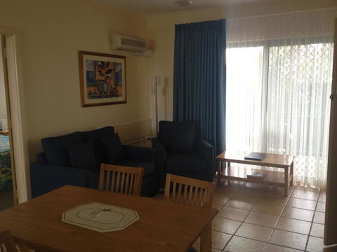 Oxley Cove Holiday Apartment - Accommodation QLD 15