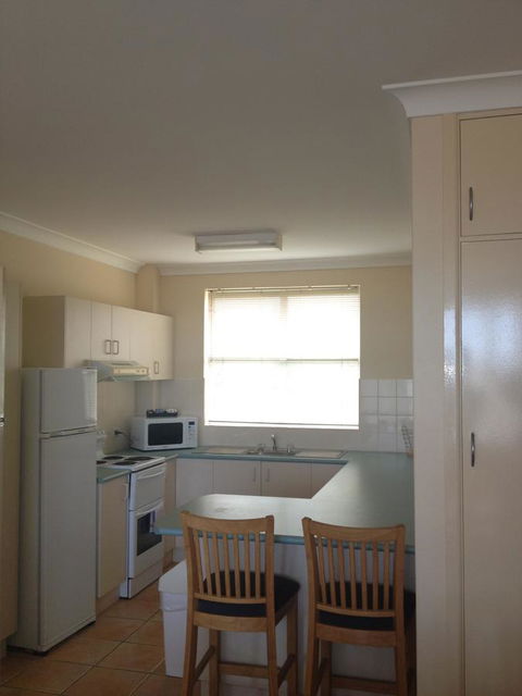 Oxley Cove Holiday Apartment - Accommodation QLD 2