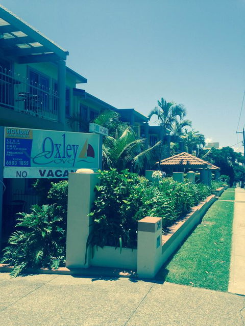 Oxley Cove Holiday Apartment - Accommodation QLD 4