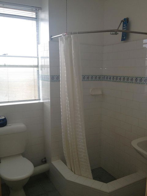 Oxley Cove Holiday Apartment - Accommodation QLD 10