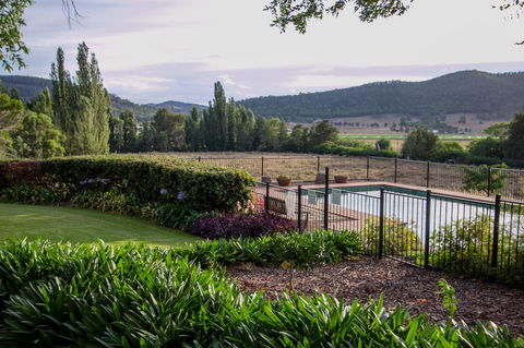 Stay In Mudgee The Grove, The Church, And Premium Private Homestead - Accommodation QLD 13