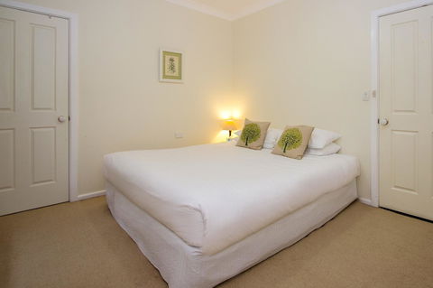 Stay In Mudgee The Grove, The Church, And Premium Private Homestead - Accommodation QLD 17