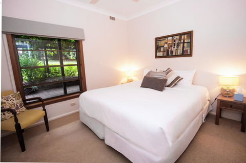Stay In Mudgee The Grove, The Church, And Premium Private Homestead - Accommodation QLD 32
