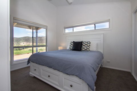 Stay In Mudgee The Grove, The Church, And Premium Private Homestead - Accommodation QLD 6