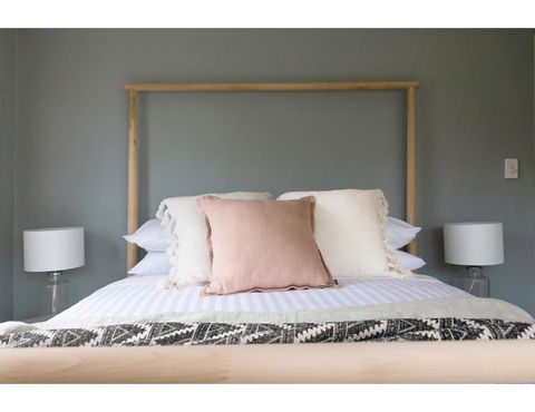 Beachside Getaway In Freshie W Parking - Accommodation QLD 11