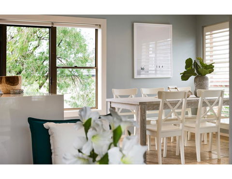 Beachside Getaway In Freshie W Parking - Accommodation QLD 3