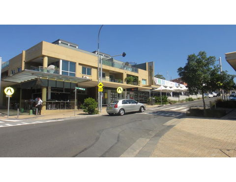 Beachside Getaway In Freshie W Parking - Accommodation QLD 16