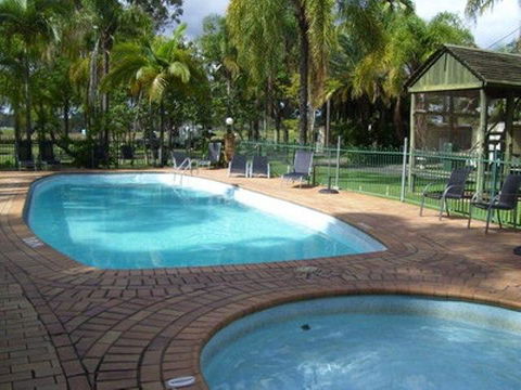 Glenwood Tourist Park & Motel - Accommodation QLD 3