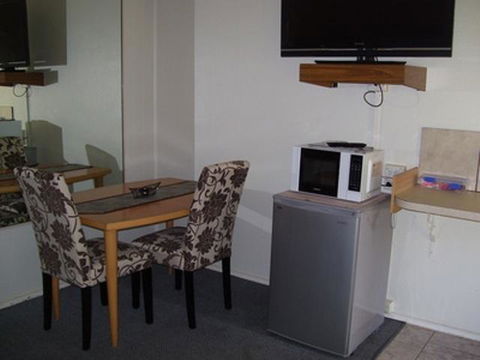 Glenwood Tourist Park & Motel - Accommodation QLD 10