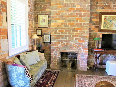 Apple Tree Cottage - Accommodation QLD 14