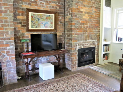Apple Tree Cottage - Accommodation QLD 15