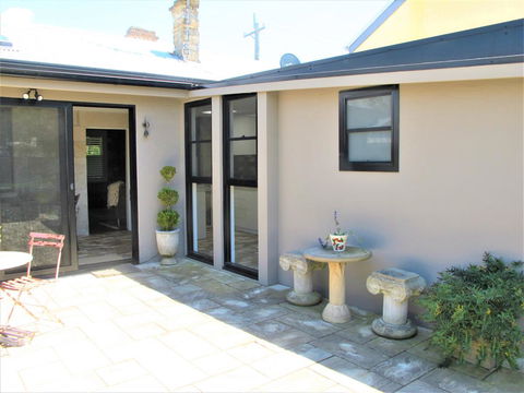 Apple Tree Cottage - Accommodation QLD 30