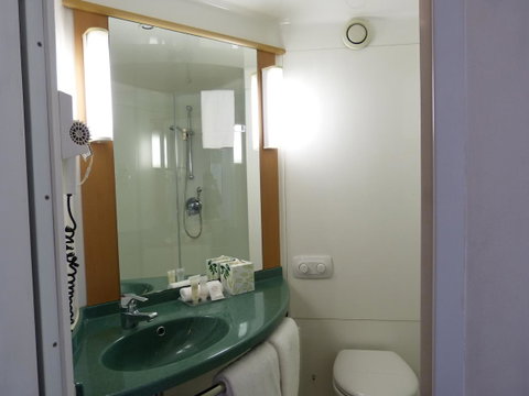 Ibis Thornleigh - Accommodation QLD 4