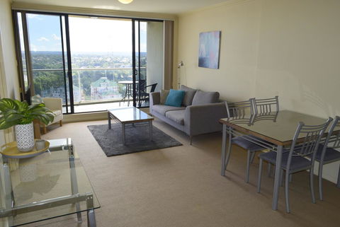 ACLiving Serviced Apartments - Accommodation QLD 3