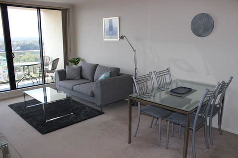 ACLiving Serviced Apartments - Accommodation QLD 9
