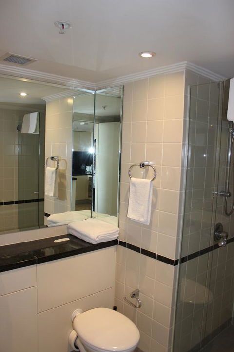 ACLiving Serviced Apartments - Accommodation QLD 7