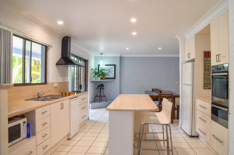 Yigala House - Accommodation QLD 12