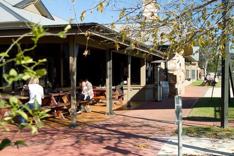 Potters Apartments - Accommodation QLD 3