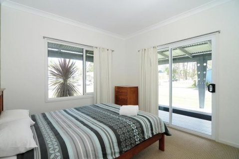 Huskisson Holiday Motel Cabins - Accommodation QLD 28