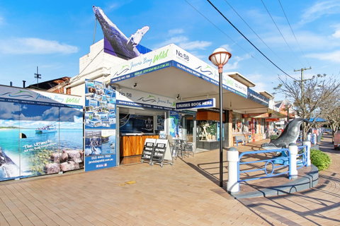 Huskisson Holiday Motel Cabins - Accommodation QLD 2