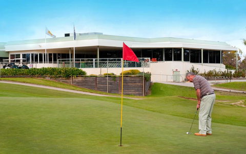 Comfort Suites Clubarham Golf Resort - Accommodation QLD 0