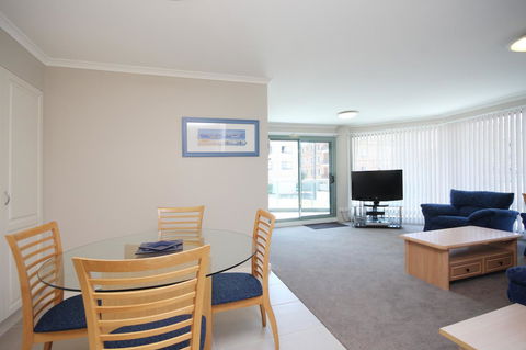 Sails Apartments - Accommodation QLD 22