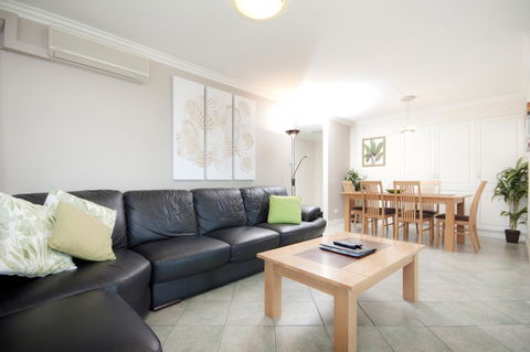 Sails Apartments - Accommodation QLD 19