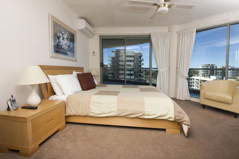 Sails Apartments - Accommodation QLD 11