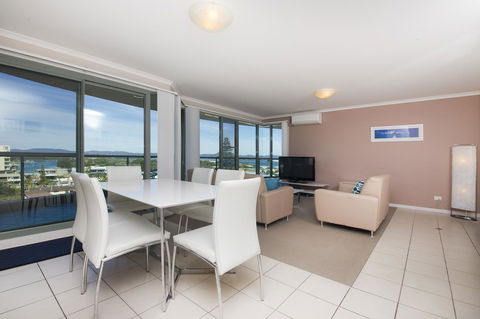 Sails Apartments - Accommodation QLD 4