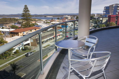 Sails Apartments - Accommodation QLD 9