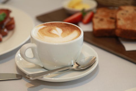 Peppers The Hills Lodge - Accommodation QLD 4