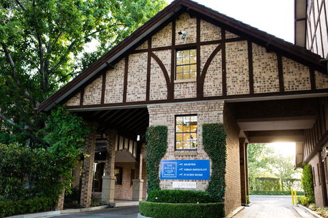 Peppers The Hills Lodge - Accommodation QLD 1