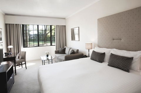 Peppers The Hills Lodge - Accommodation QLD 39