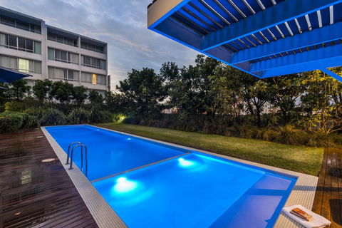 Oaks Nelson Bay Lure Suites - Accommodation QLD 11