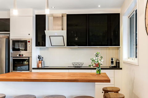 Phuza Maningi 17 Myan Close - Accommodation QLD 8