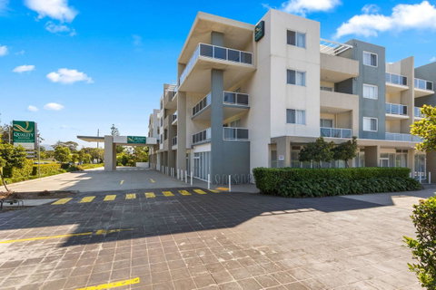 Quality Suites Pioneer Sands - Accommodation QLD 8