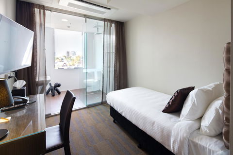 57Hotel - Accommodation QLD 13
