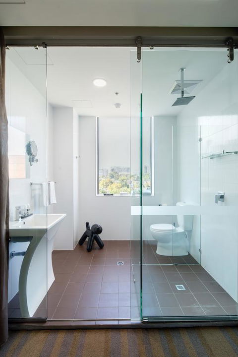 57Hotel - Accommodation QLD 12