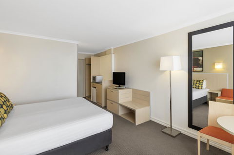 Mercure Newcastle - Accommodation QLD 7