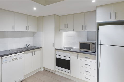 Mercure Newcastle - Accommodation QLD 17