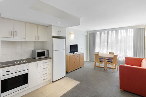 Mercure Newcastle - Accommodation QLD 14