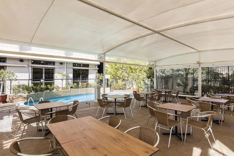 Mercure Newcastle - Accommodation QLD 2